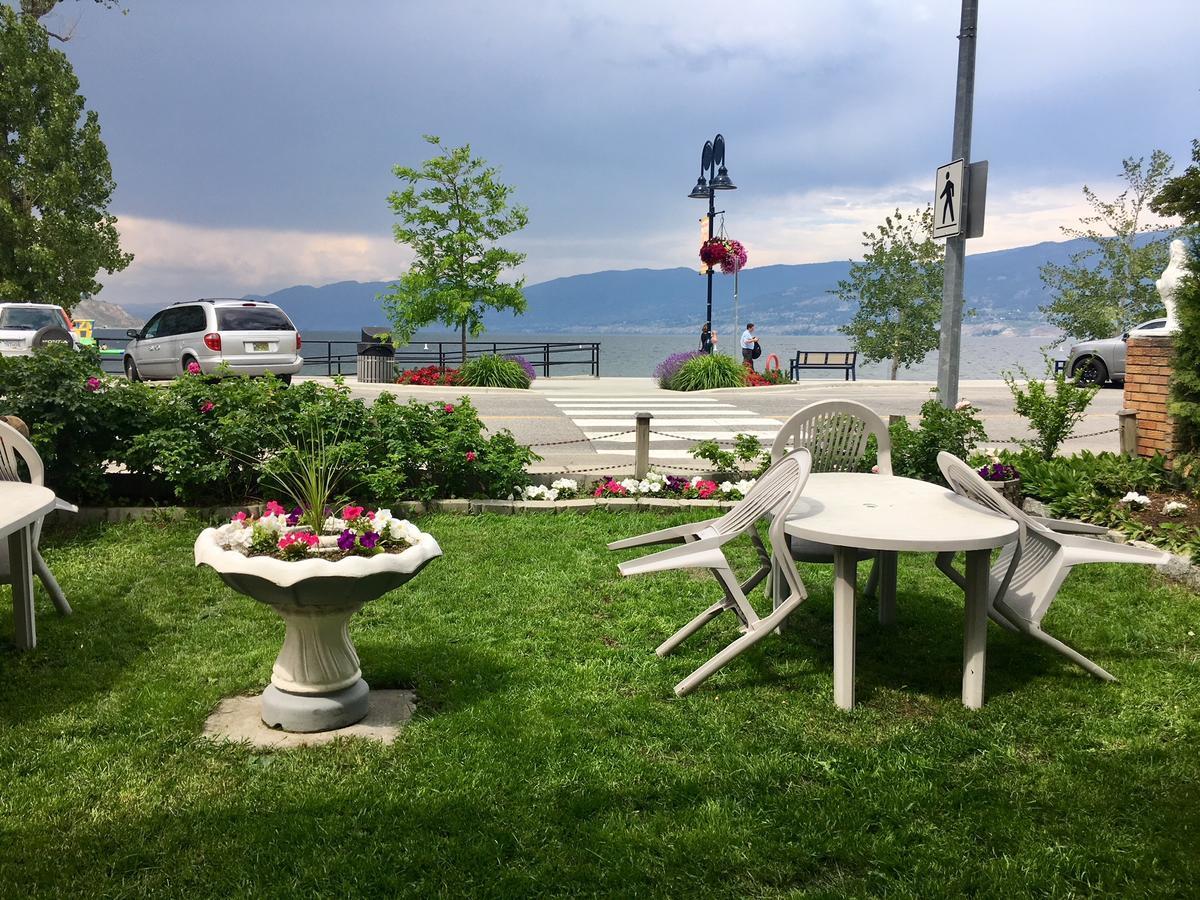Black Sea Motel Penticton Exterior foto