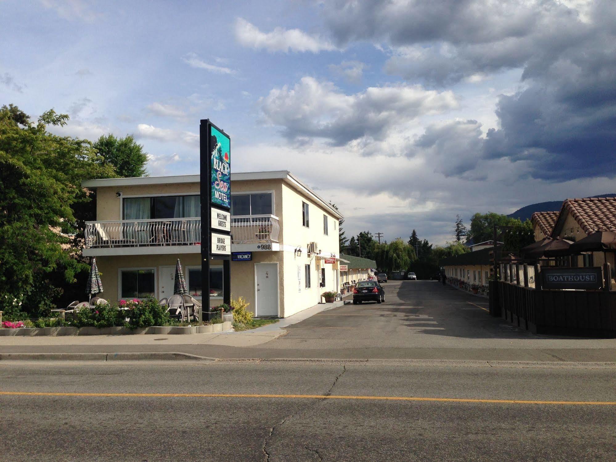 Black Sea Motel Penticton Exterior foto